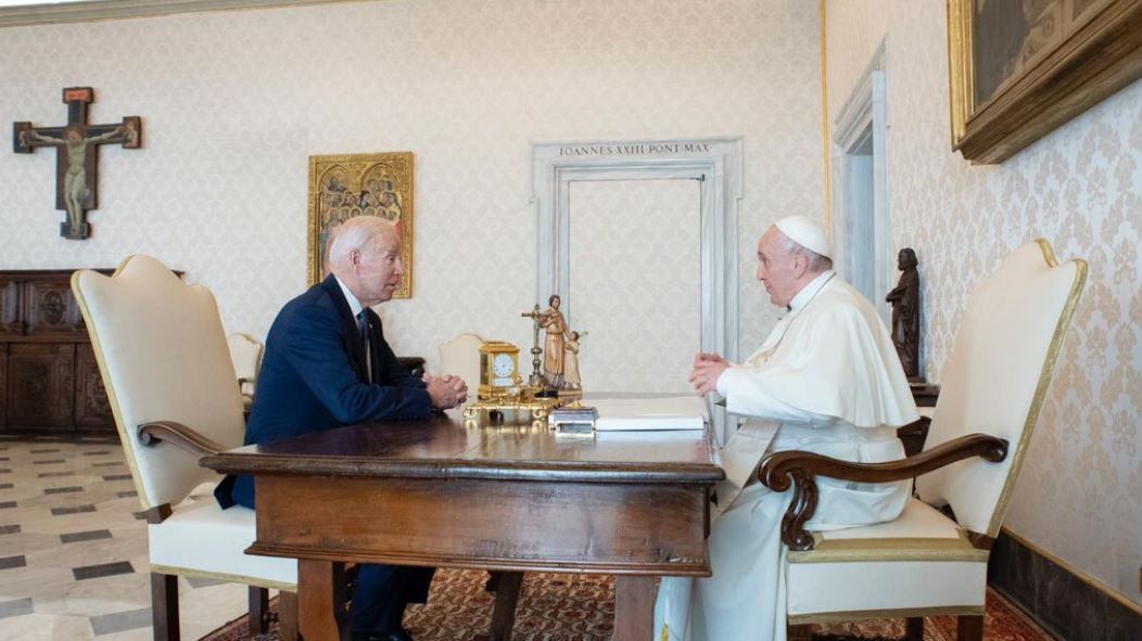 Tra Biden e Papa Francesco colloquio di un'ora e mezza
