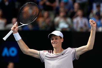 Jannik Sinner vola in finale agli Australian Open: le immagini più belle del match contro Djokovic 1