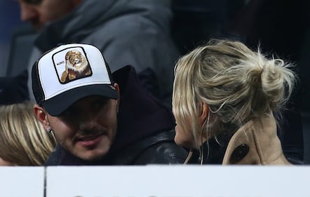 Inter-Sampdoria vista da Icardi e Wanda Nara: sorridenti e felici a bordo campo 3