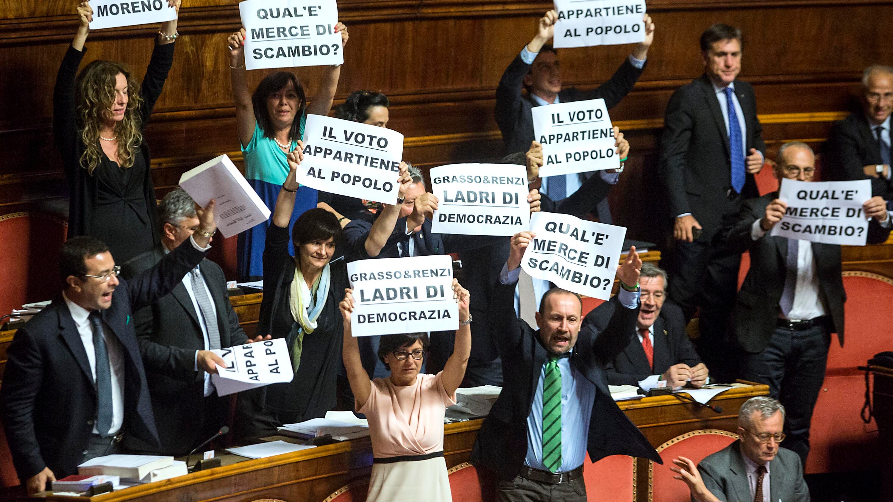 Due contro tutti