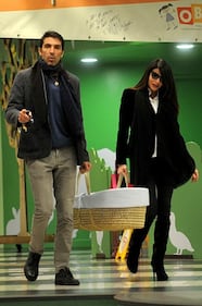 Ilaria D'Amico e Leopoldo Mattia lasciano l'ospedale 11