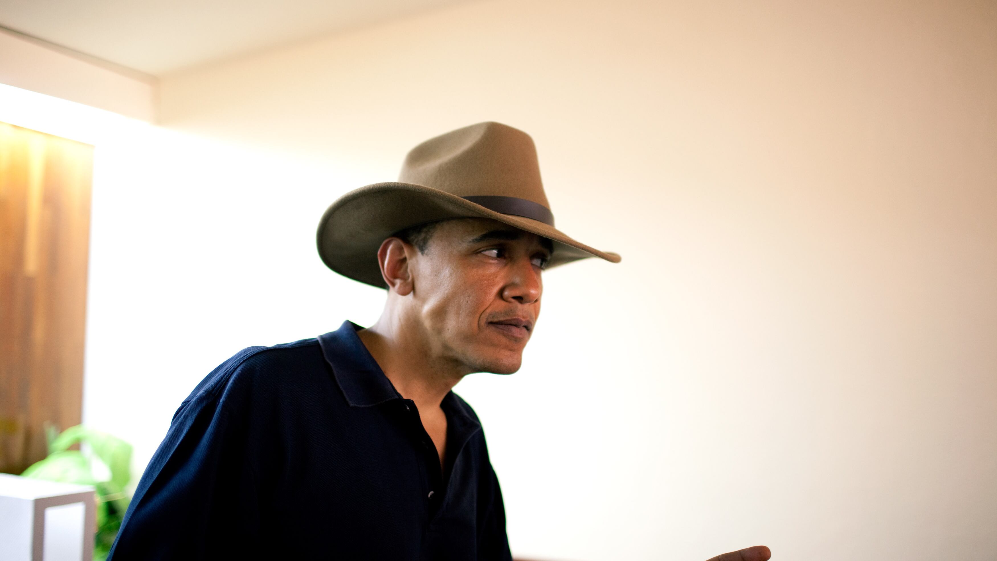 Il fratellastro di Obama: "Barack è nato in Kenya, ho le prove"
