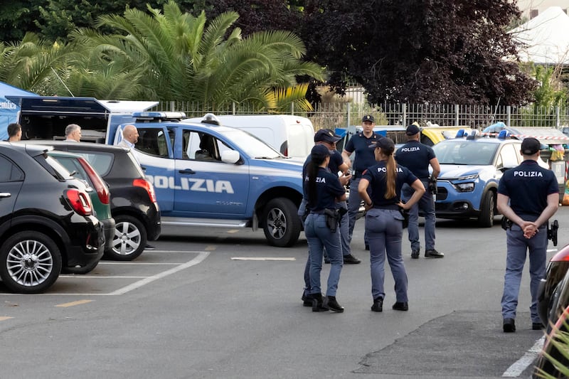 I rilievi della Scientifica per l'omicidio di Michelle Causo a Primavalle 1
