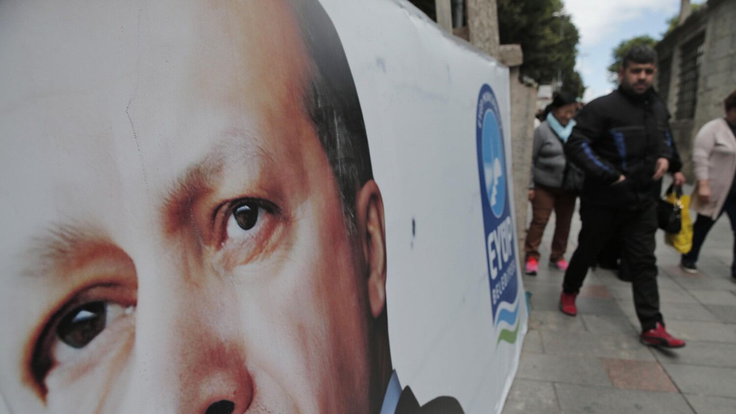 Turchia, tra le accuse di "golpe" parlamento al voto sull'immunità