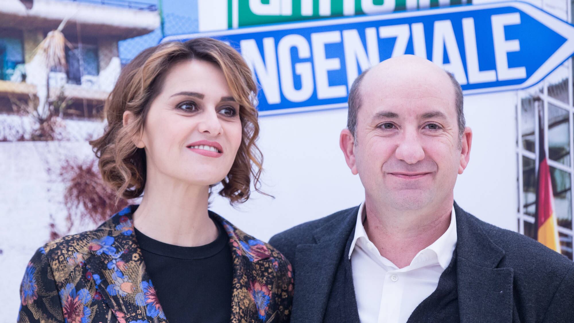 La coatta contro il radical chic Il bis di Cortellesi e Albanese
