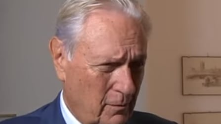 Gli occupano l'albergo e lui deve pure pagare 356mila euro di bollette