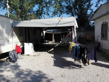 Camping River, il primo campo rom chiuso dalla Raggi 4