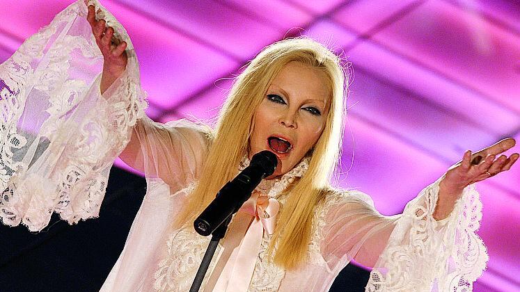 Lo charme di Patty Pravo all'IdroscaloOltre 60 artisti sui tre palchi allestiti a Segrate