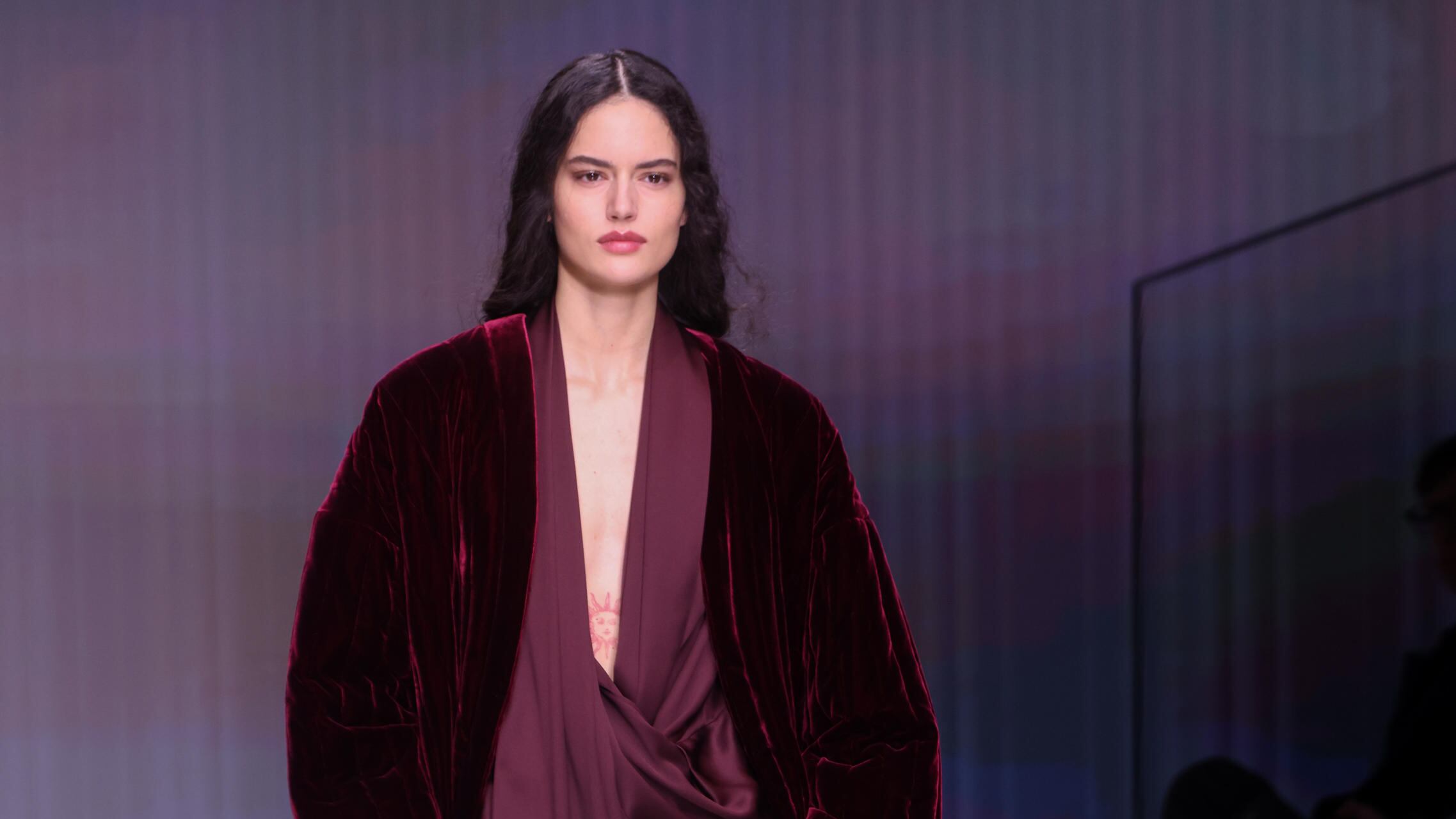 "Nuovi orizzonti" per Armani sulle note di Mina