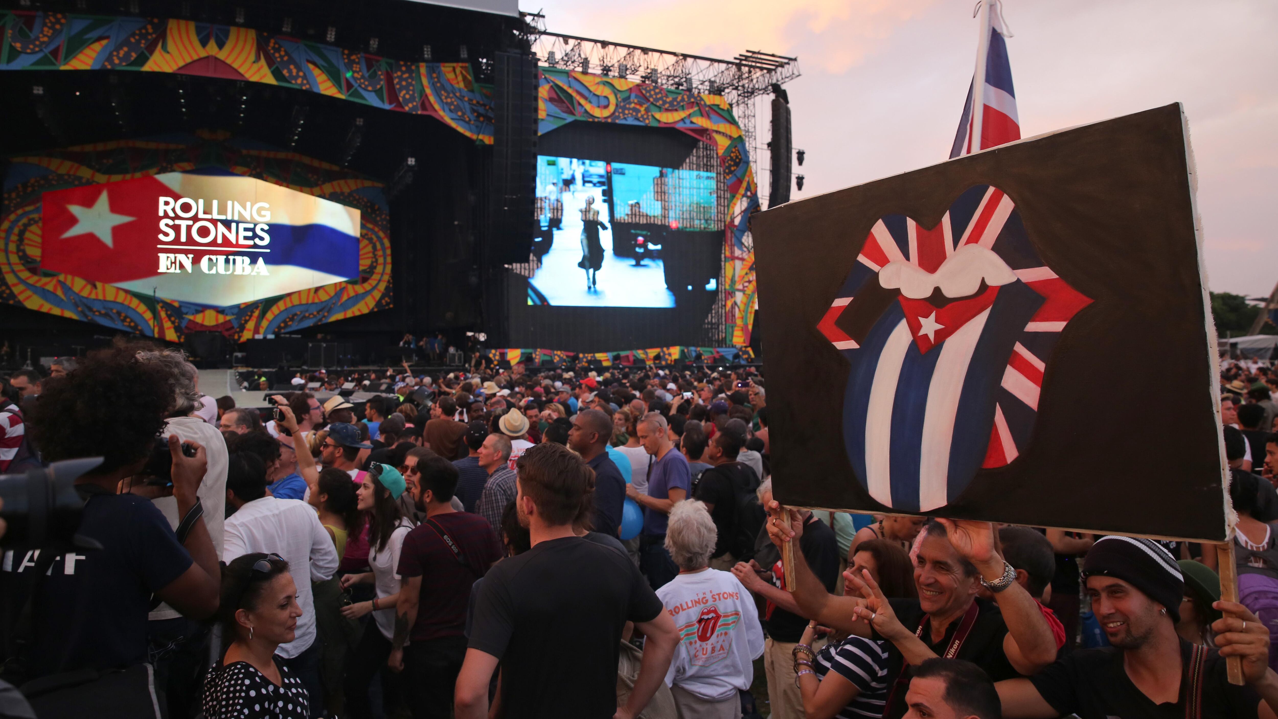 La «lingua» dei Rolling Stones incanta Cuba