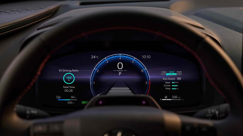 Toyota C-HR 2023, guarda tutte le foto 9