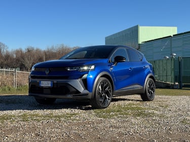 Renault Captur 1.8 E-Tech: guarda tutte le foto 1