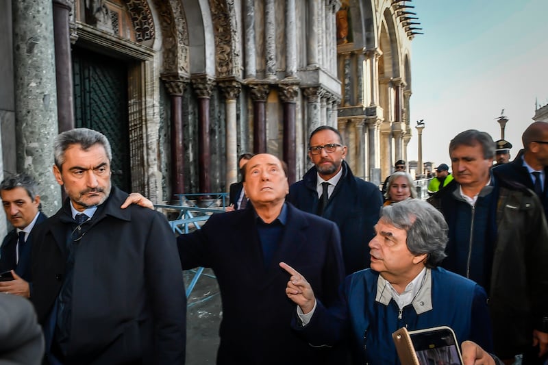 Acqua alta a Venezia, arriva Berlusconi 6