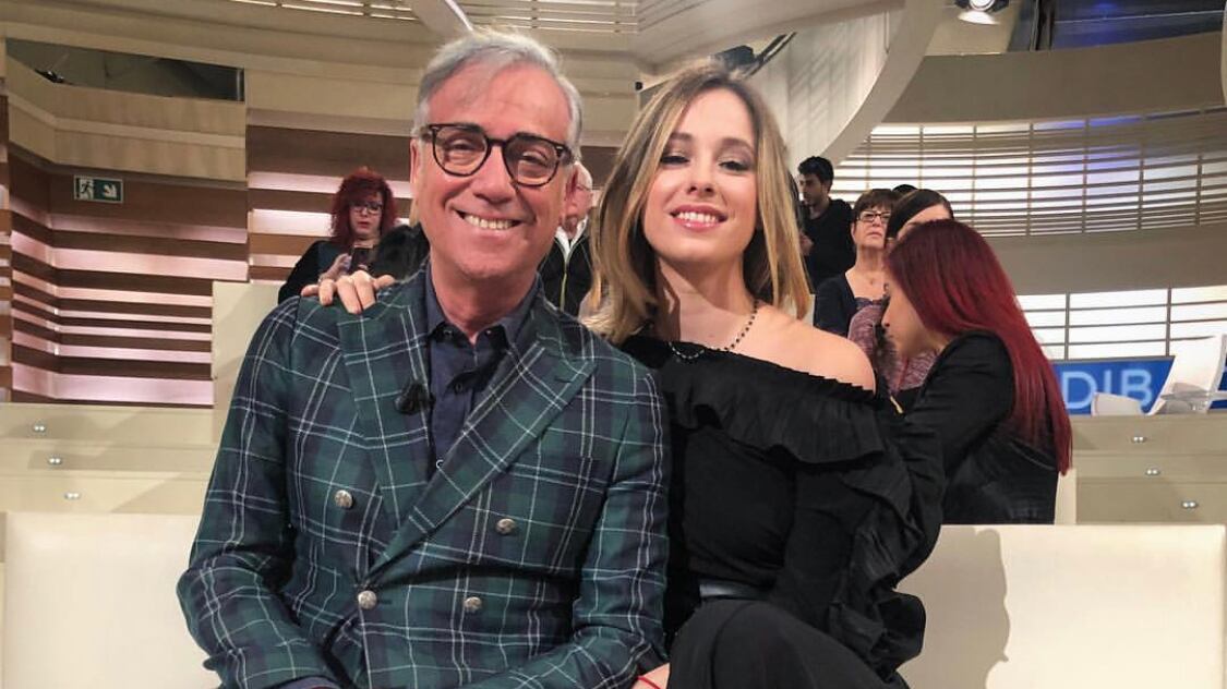 Camilla Ghini tra radio e tv: "Mai un favore da papà Massimo"