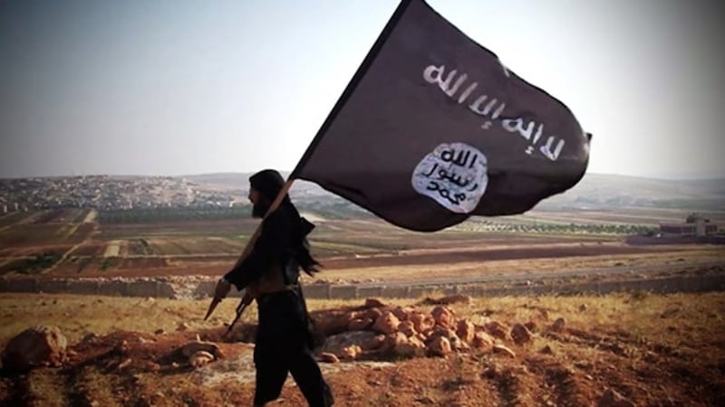 Propaganda dell’Isis su TikTok e istruzioni per costruire ordigni: minorenne in comunità nel Ragusano