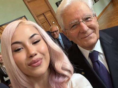 Anna Pepe e il selfie con Mattarella: “Grazie Mr President”. Perché la rapper era la Quirinale