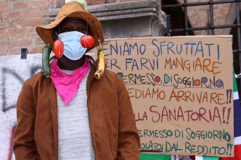 migranti in protesta