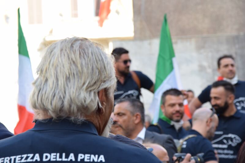 La manifestazione delle forze dell'ordine 2
