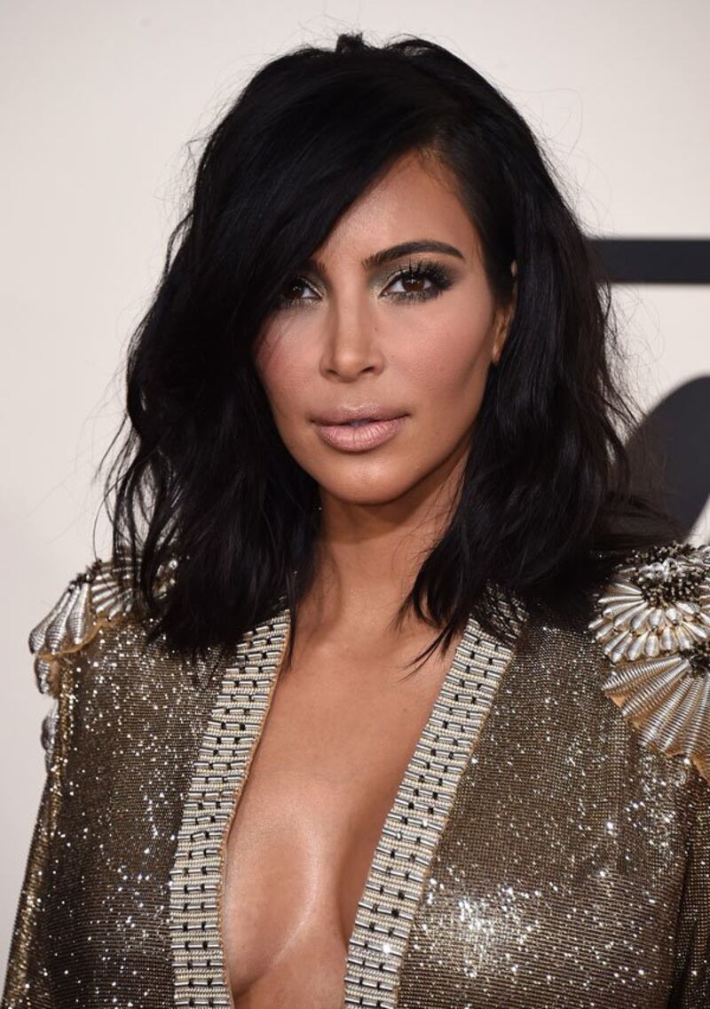Kim Kardashian svela su Instagram il sesso del futuro nascituro 16