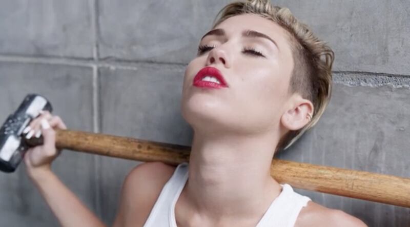 Miley Cyrus nuda per Terry Richardson 13
