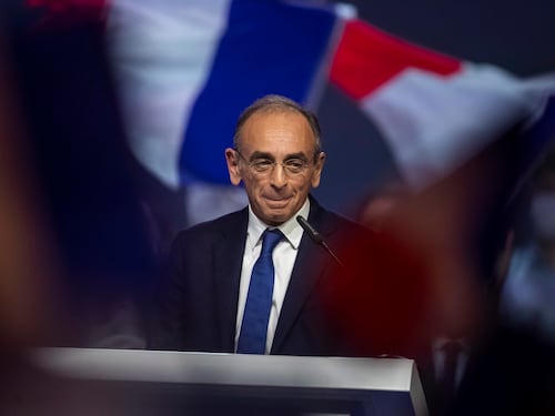 Nuova bufera su Eric Zemmour: "Scuole per i bambini con handicap"