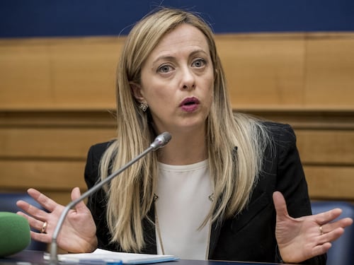 Meloni: "Abbiamo chiesto cabina di regia, vogliamo collaborare"