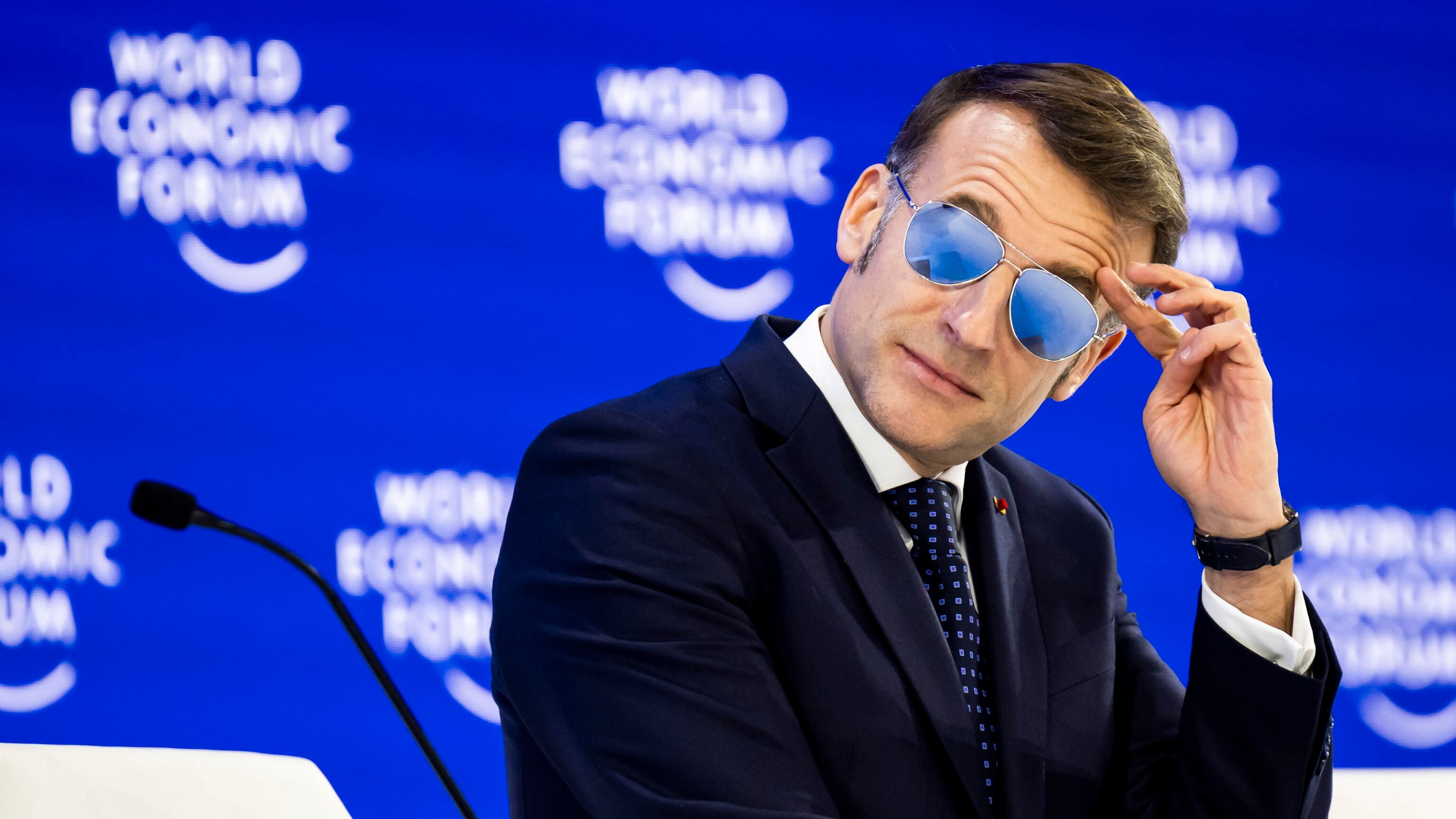 Verso il fallimento la fabbrica di lenti degli occhiali indossati da Macron