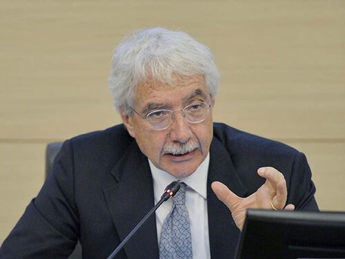 Tim scatta in Borsa (+4,5%). Cda spaccato, entra Pansa