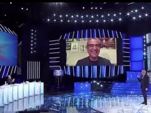 Tale e quale show, Carlo Conti non rientra. In tre lo sostituiscono