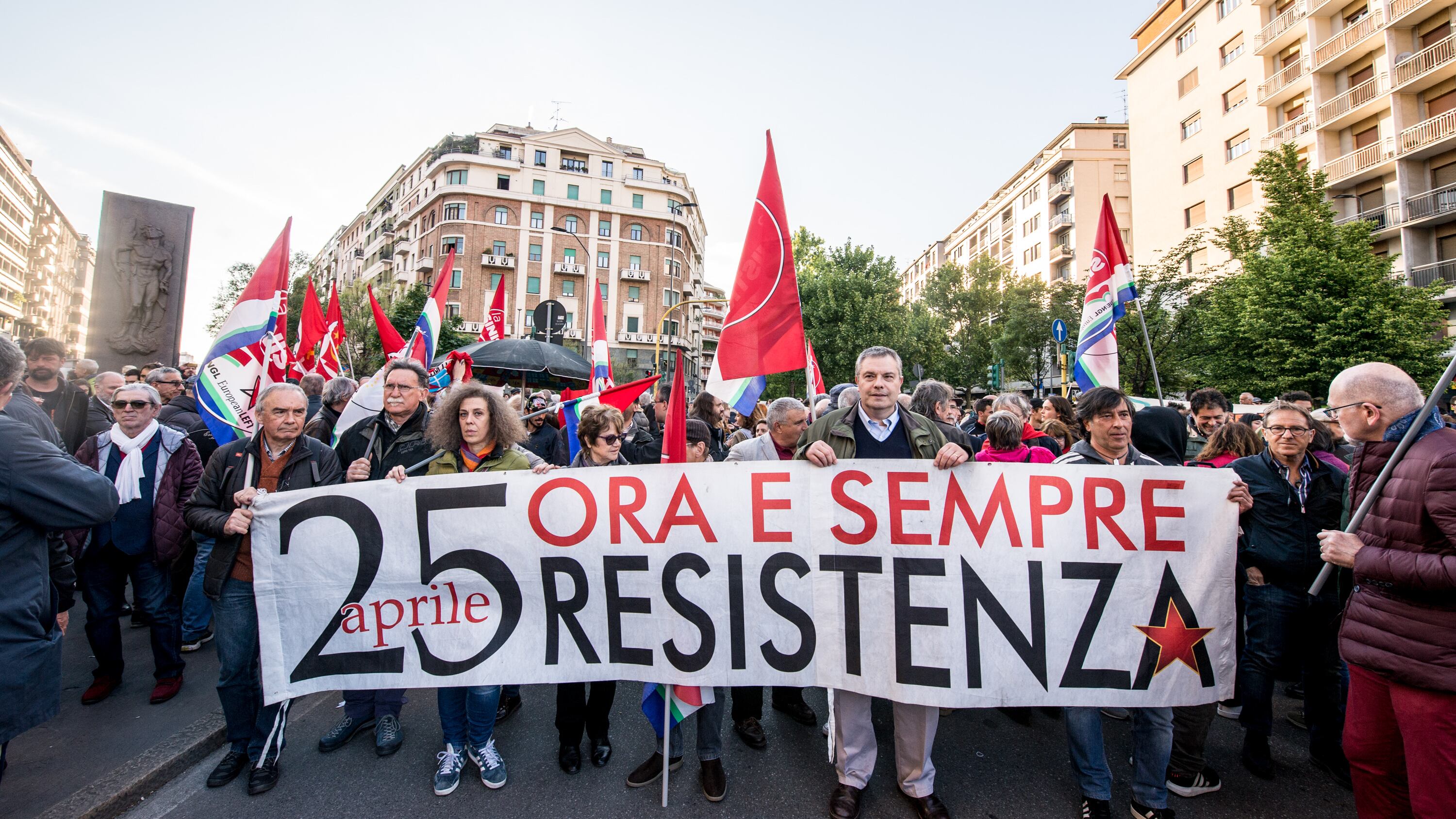 Scrittori antifascisti. Diamo il 5% del reddito