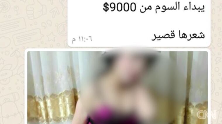 Schiave sessuali messe all'asta: Isis vende bambine vergini su Whatsapp