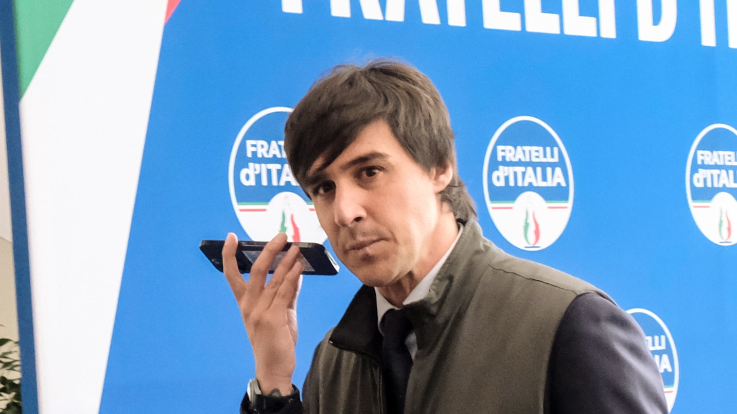 Paolo Signorelli si dimette: “Non voglio danneggiare il governo”