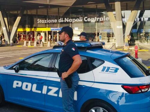 Guerra ai parcheggiatori abusivi: raffica di allontanamenti e Daspo urbani