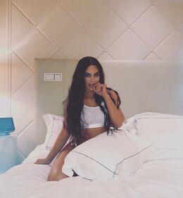 Kim Kardashian hot in cabina armadio: foto 3