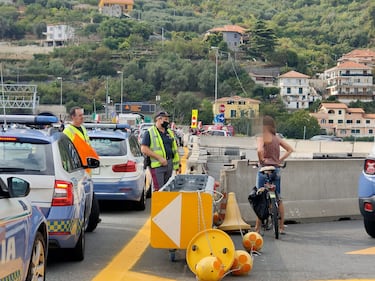 Corteo no pass italo francese alla barriera dell'A10 di Ventimiglia 8
