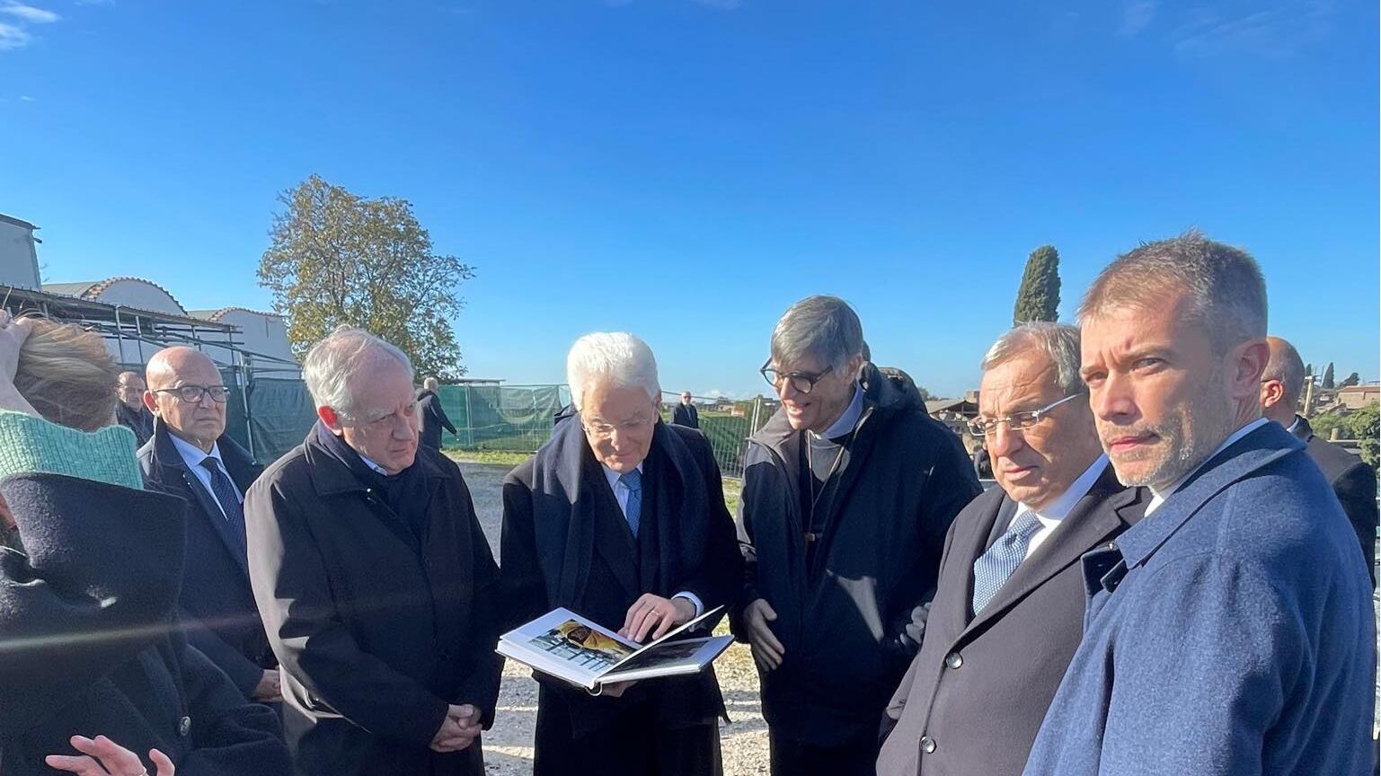 Don Patriciello, incontro a sorpresa con Mattarella