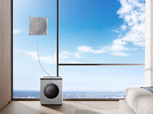 Ecovacs Robotics automatizza tutta la casa: dai vetri al giardino