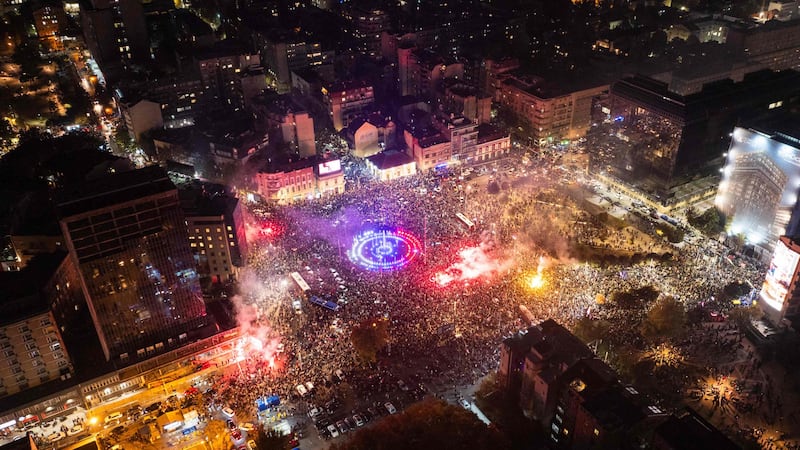 In Serbia una disfatta per Vucic. La maggioranza va agli Studenti