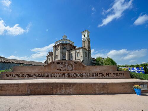 Il monumento per ricordare le vittime dell'Heysel