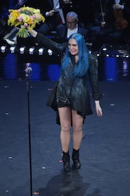 Sanremo 2019, minigonna inguinale per Loredana Bertè 1
