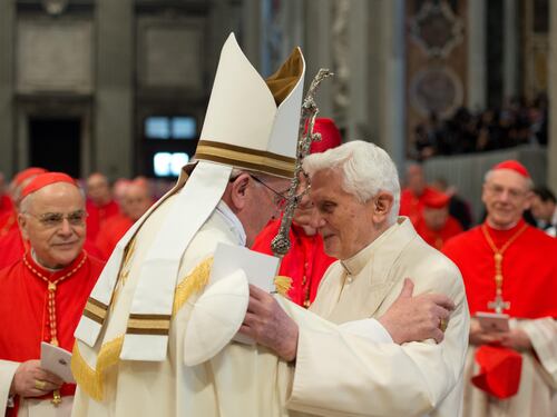 L'accusa dei tradizionalisti Usa: "Così Obama ricattò Ratzinger"