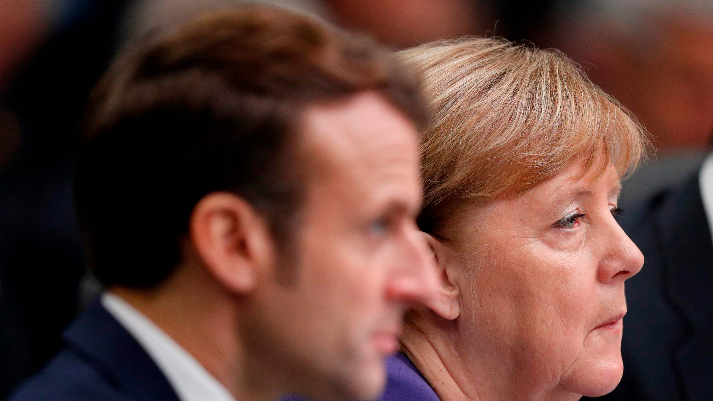 L'"ecocidio" di Macron fa morire dal ridere