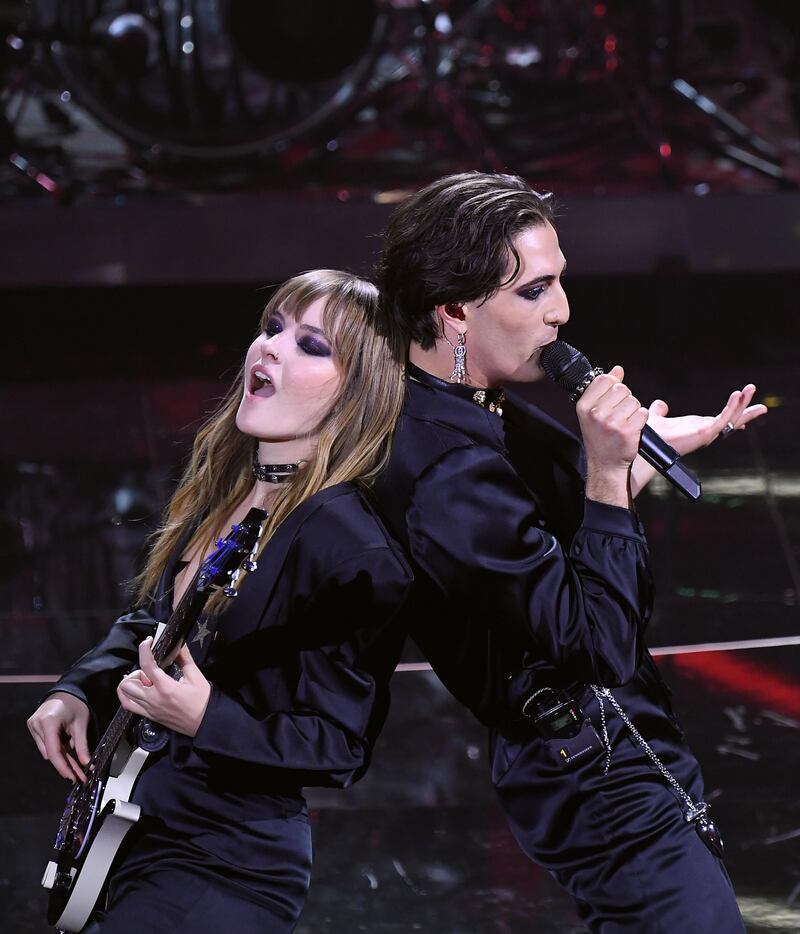 I Maneskin dominano la prima del Festival tra rock e lacrime 3