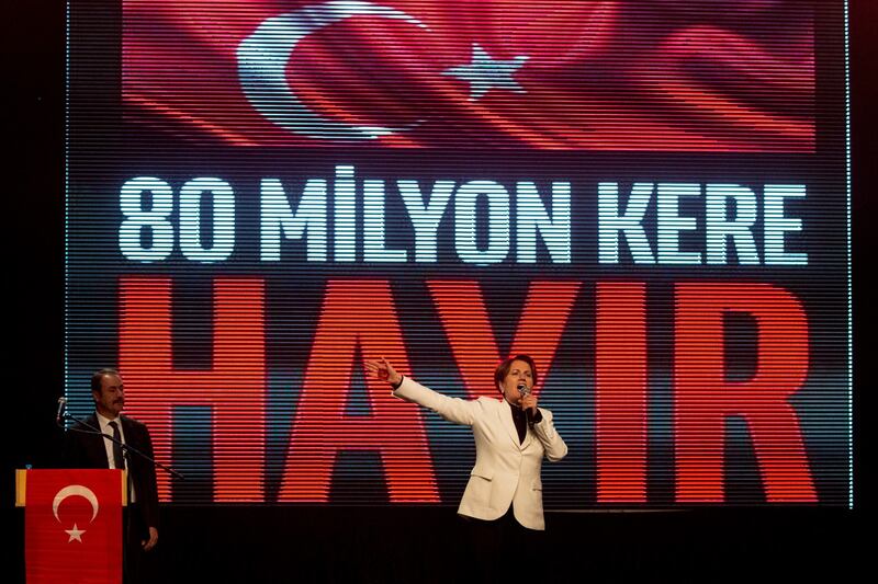 Istanbul, comizio del "no" in vista del referendum costituzionale 2