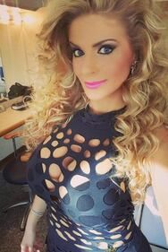 Francesca Cipriani hot: costumi bollenti per l'estate 17