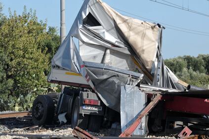 FOTO Incidente ferroviario Puglia 3