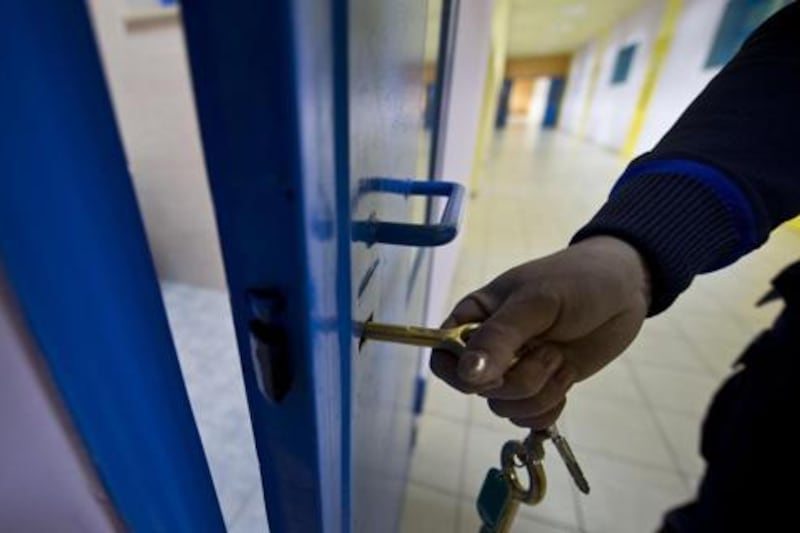 Malta, 15enne italiano in carcere da 70 giorni. La famiglia: “Condizioni preoccupanti”