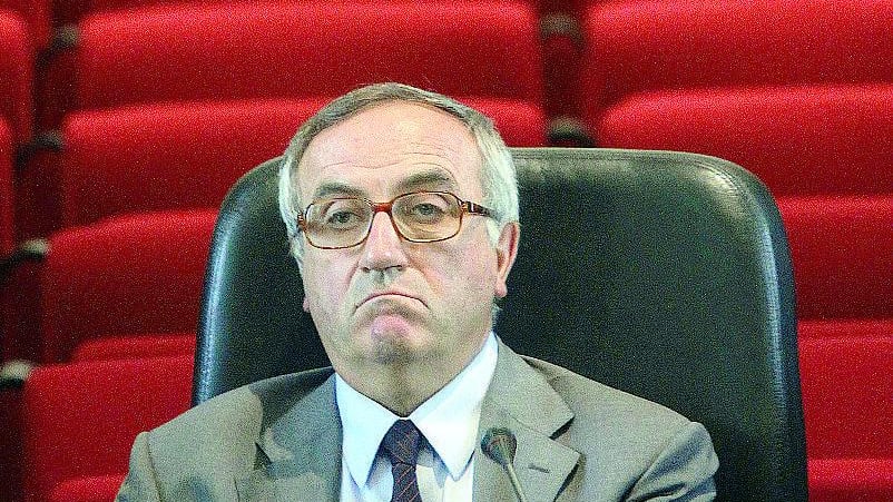 Bruti emargina Robledo ma rischiano tutti e due