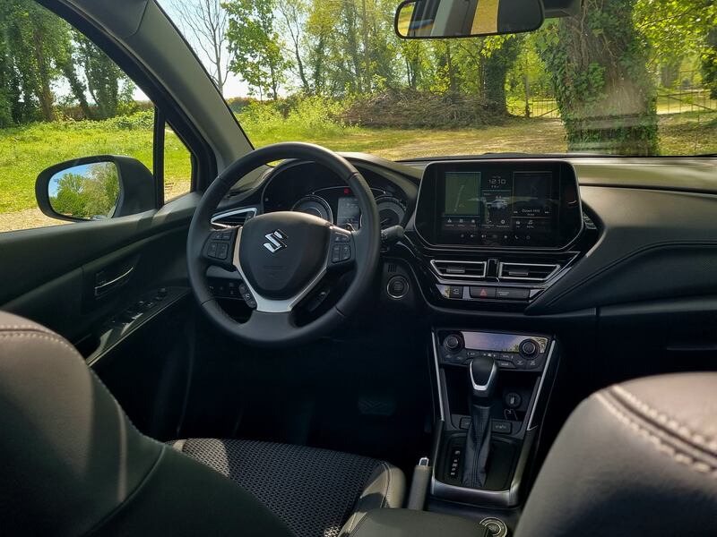 Suzuki S-Cross Hybrid 140V: guarda le foto  12
