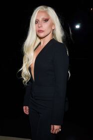Lady Gaga, sobria ma seno in vista alla New York Fashion Week 14